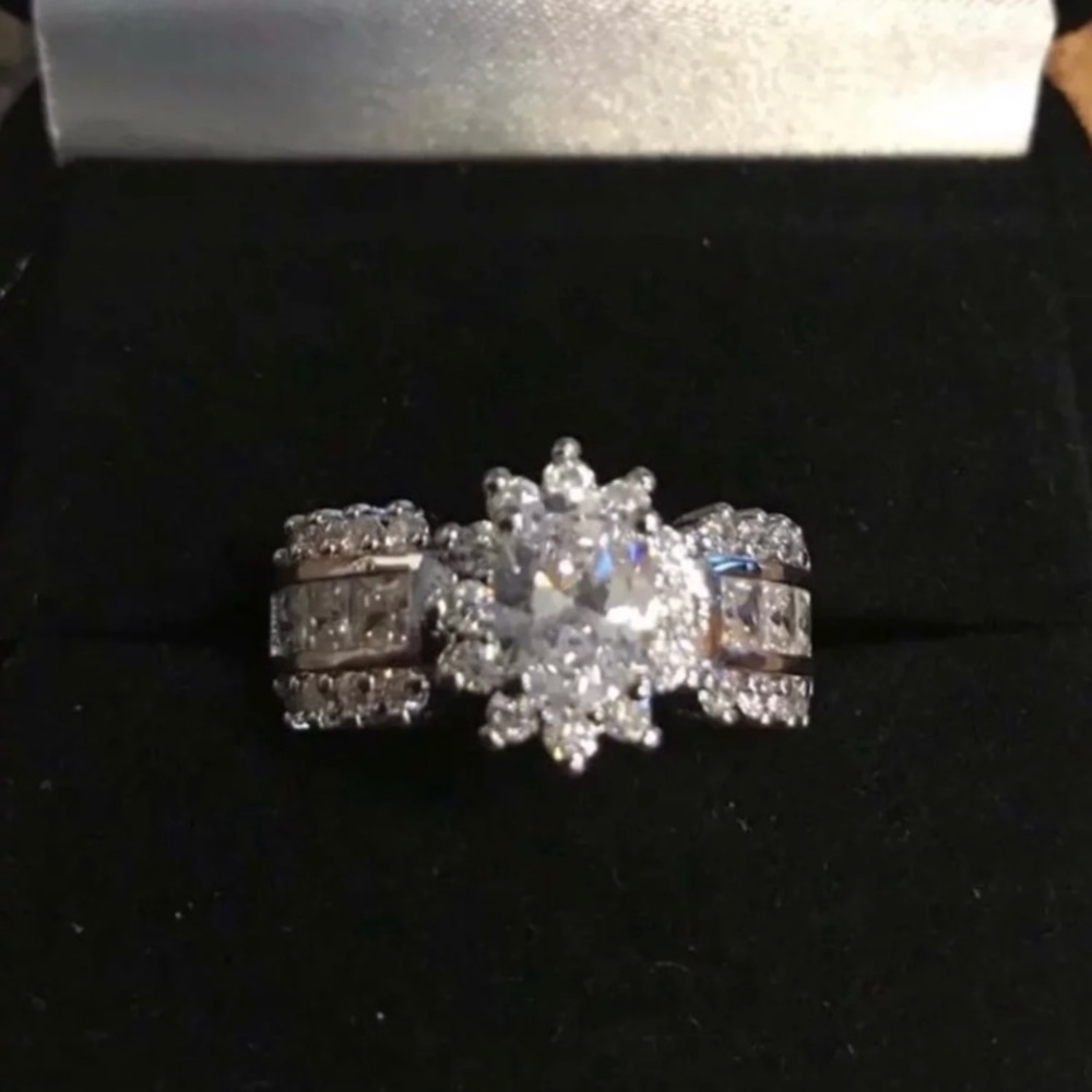 White  Sapphire Solitare Ring